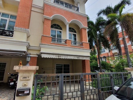 (VRH-39)Casa City Lat Phrao ，40 sam，3.5 story Townhome 4 bed 5 bath，