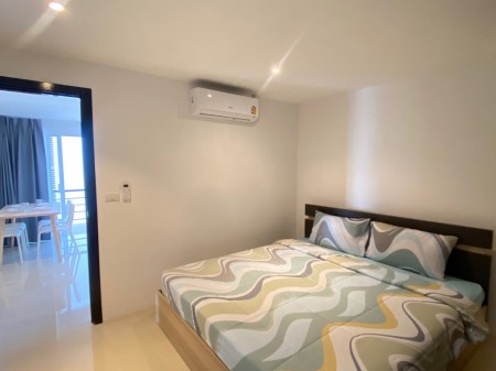 (CRL-42),Patong,离Tops Daily, Sai Nam Yen Branch 1大概790米，Bayshore Ocean View，两房一卫，独立厨房客厅）