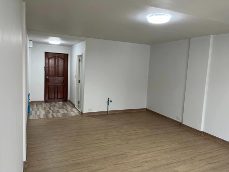 (CSL-46）,Lat Phrao,离Lat Phrao 101 地铁站300米，City Villa，一房一卫）