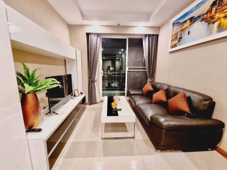 (CRM-073) Supalai Wellington,靠近 MRT Thailand Culture 站 370 米，有车位