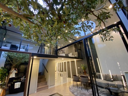 (CSH-206) Origin Courtyard Thonglor ,Duplex 3 bed 2 bath 78 sqm. 15 FL