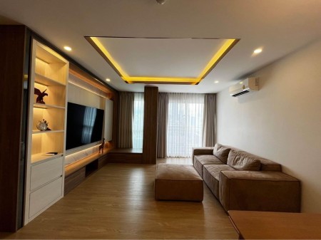 （CBM-176）Baan Siri Sathorn，Yen Akat 路，5 分钟到达 MRT lumpini,108 平方米，3室1厅1卫