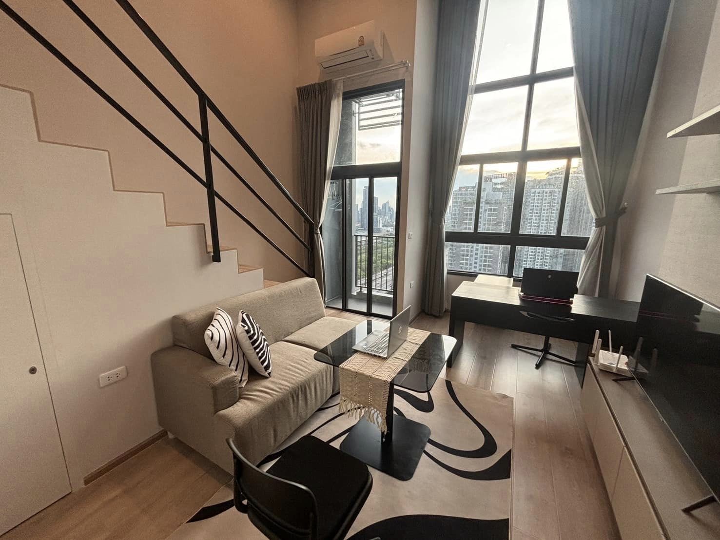 （CRM-268）Rented<<Ideo Rama 9 – Asoke,near MRT Rama 9 350m.，34sqm1bed 1bath 30FL.