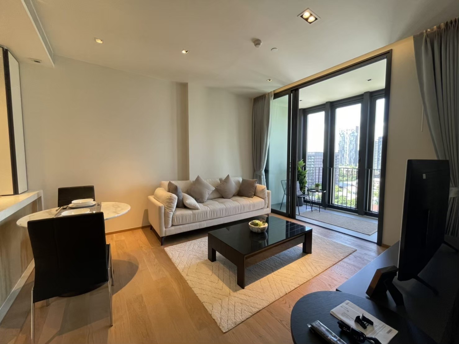(CSH-331) Beatniq Sukumvit 32 面积58平方米 1室 1卫，SC Asset ，靠近 BTS Thonglor（250 米）和 BTS Phrom Phong（700 米）