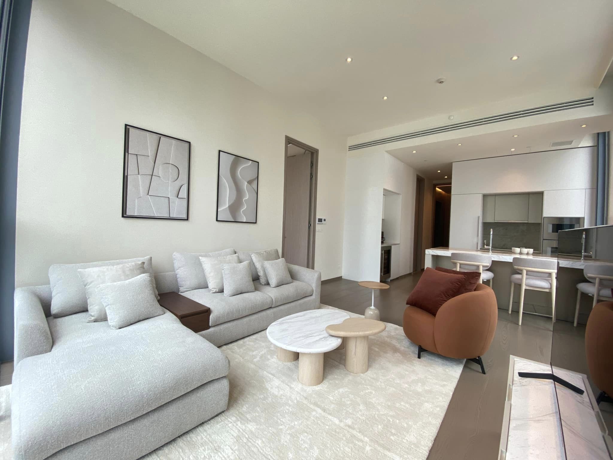 (CRH-412) SCOPE Langsuan ,1 Bed 1 bath area 85 sqm. 11 FL