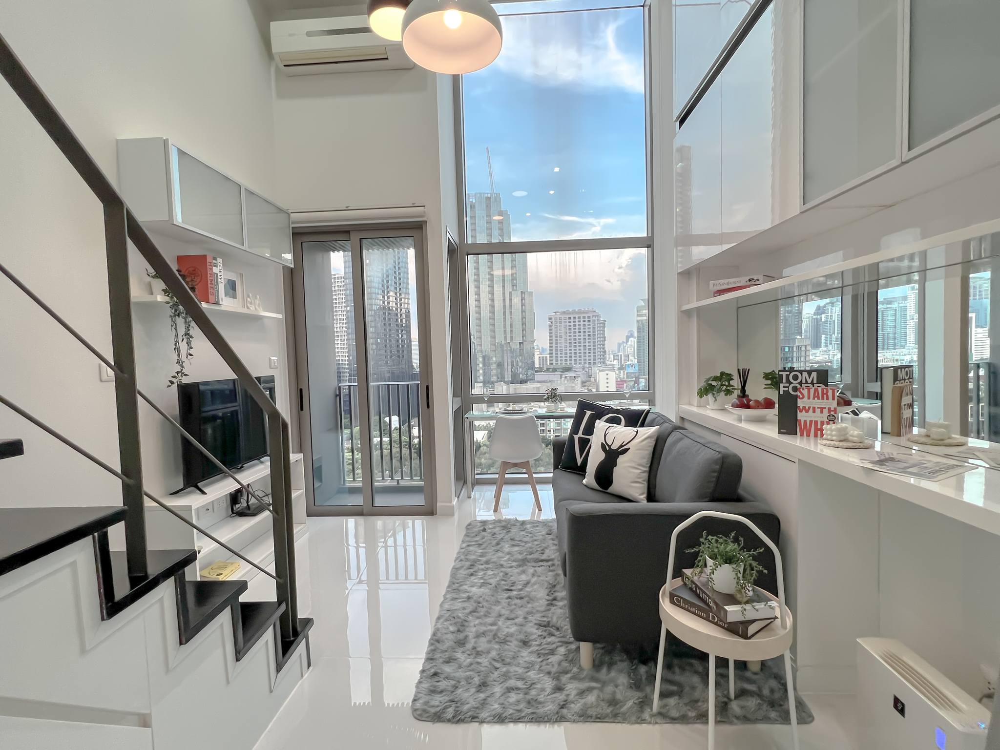 (CRH-473) Ideo Morph 38 , 35 sq m 1 Bed Duplex 1 bath 10 FL