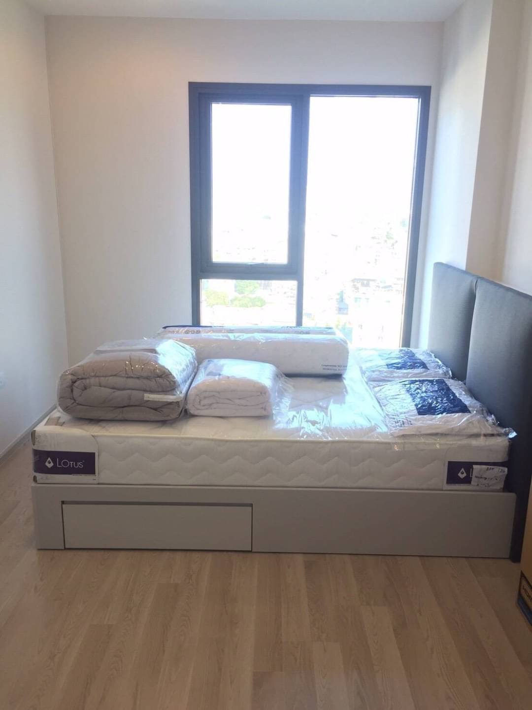 (CBH-487) Centric Ratchada - Huaikwang MRT 120 m. 1 bed 1 bath 40 sqm. 14 FL