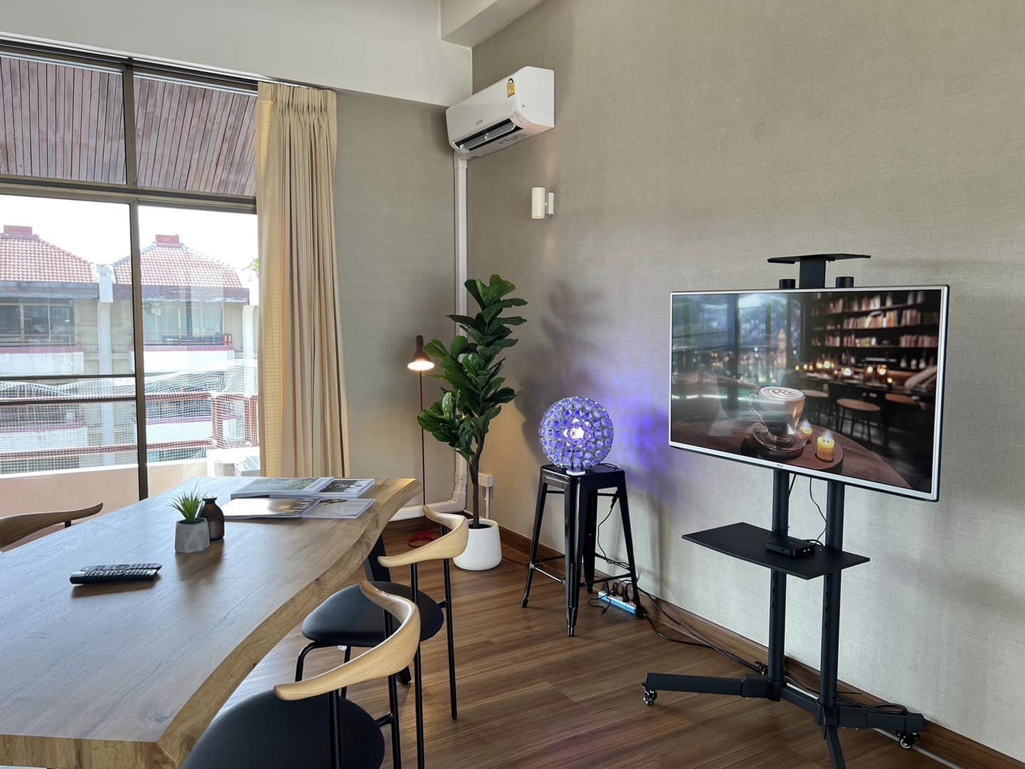 (VRM-510) Baan Green Town, Near MRT Yellow line ,400 sqm 4bed 6bath 5FL