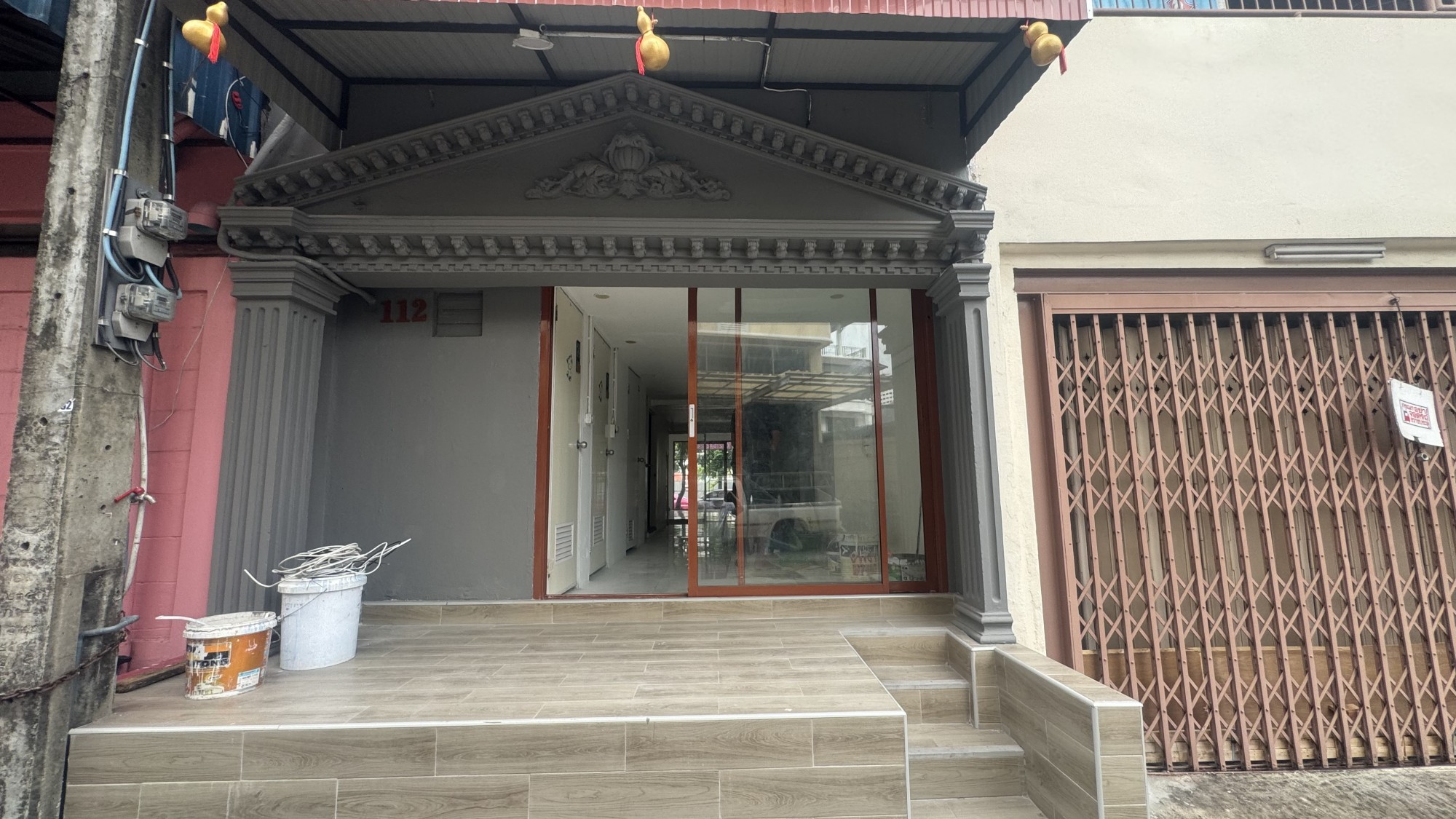 (ORH-691) Townhome/Shop/offiec ,Ratchada the street , 8bed 10bath 6FL