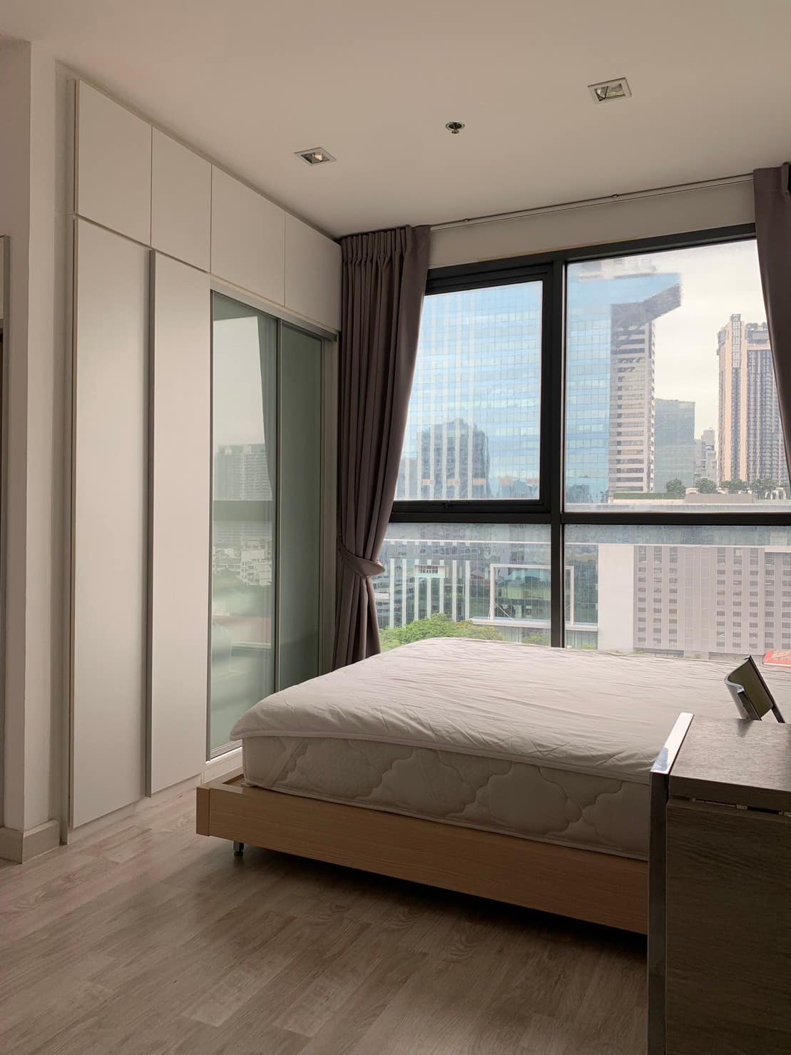 (CBH-724) Ideo Mobi Phayathai, Studio room 21 sqm 12AFL