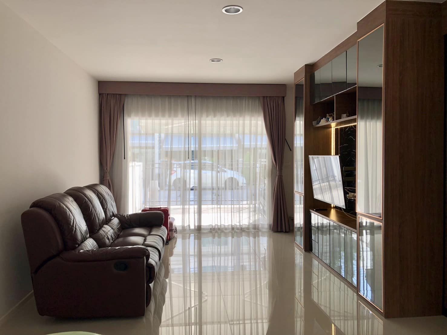 (VRH-756) Village Klang Muang Sukhumvit 77,3 bed, 3 bath 3-story townhome