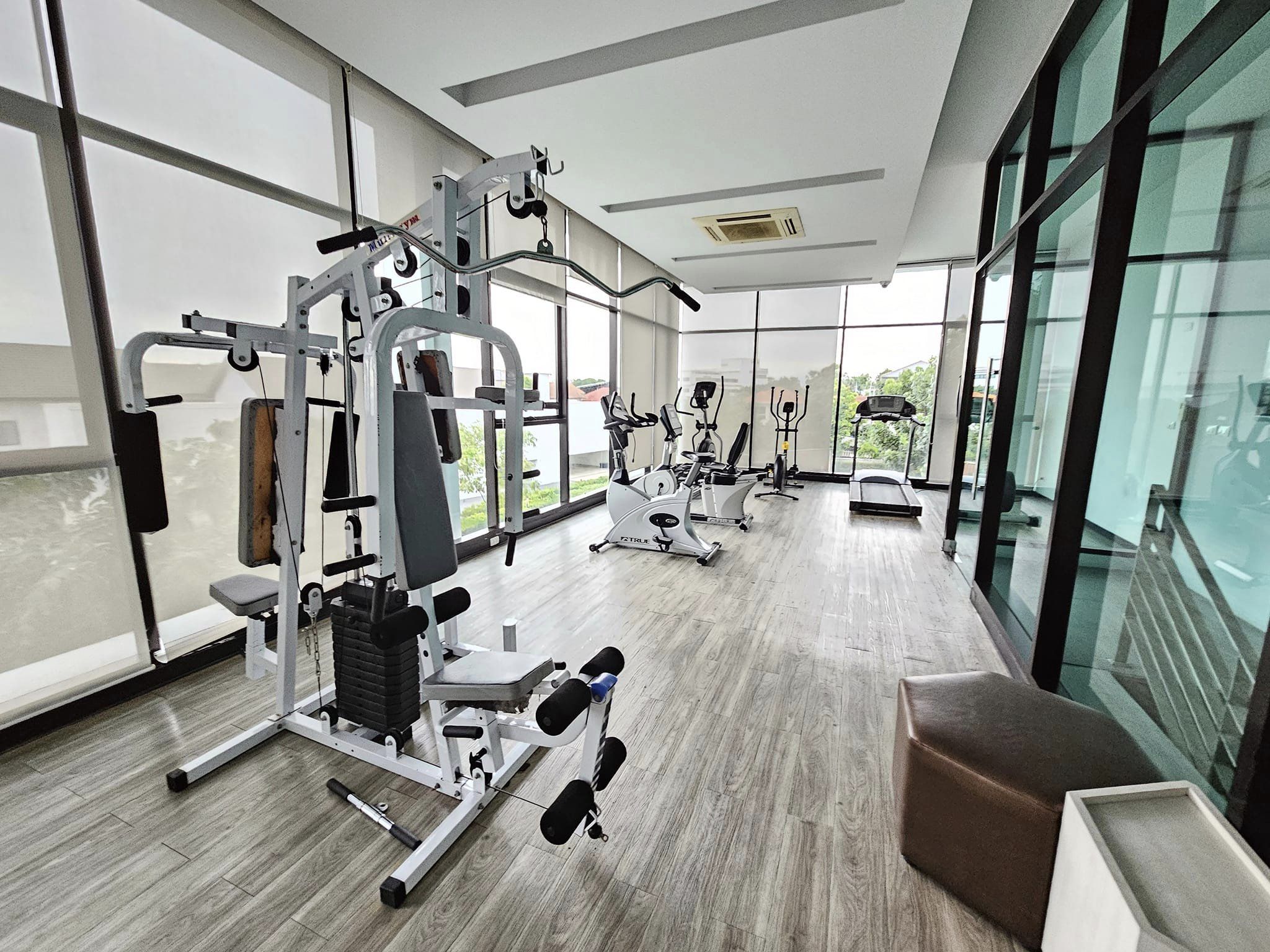 (VRH-814)  village Baan Lumpini Suanluang Rama 9, 4bed 4bed 216sqm.