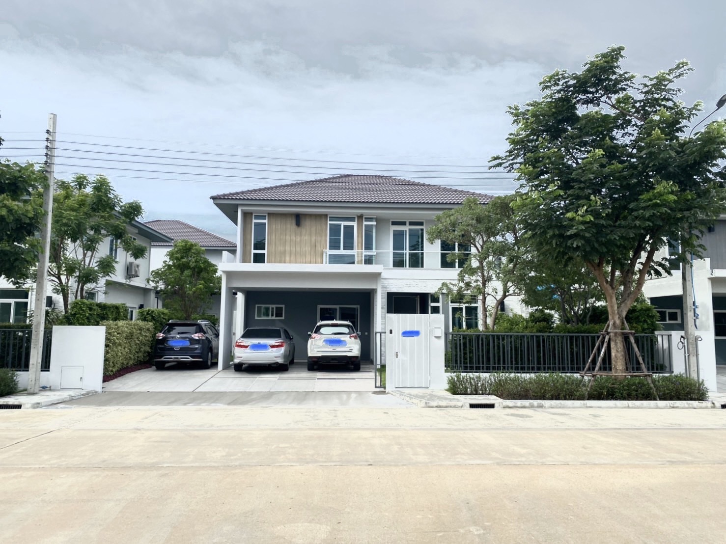 (VSL-244),Mantana Bangna-Wongwean,Mega Bangna 2.5 km.,4 bed 5 bath,250sqm.2FL