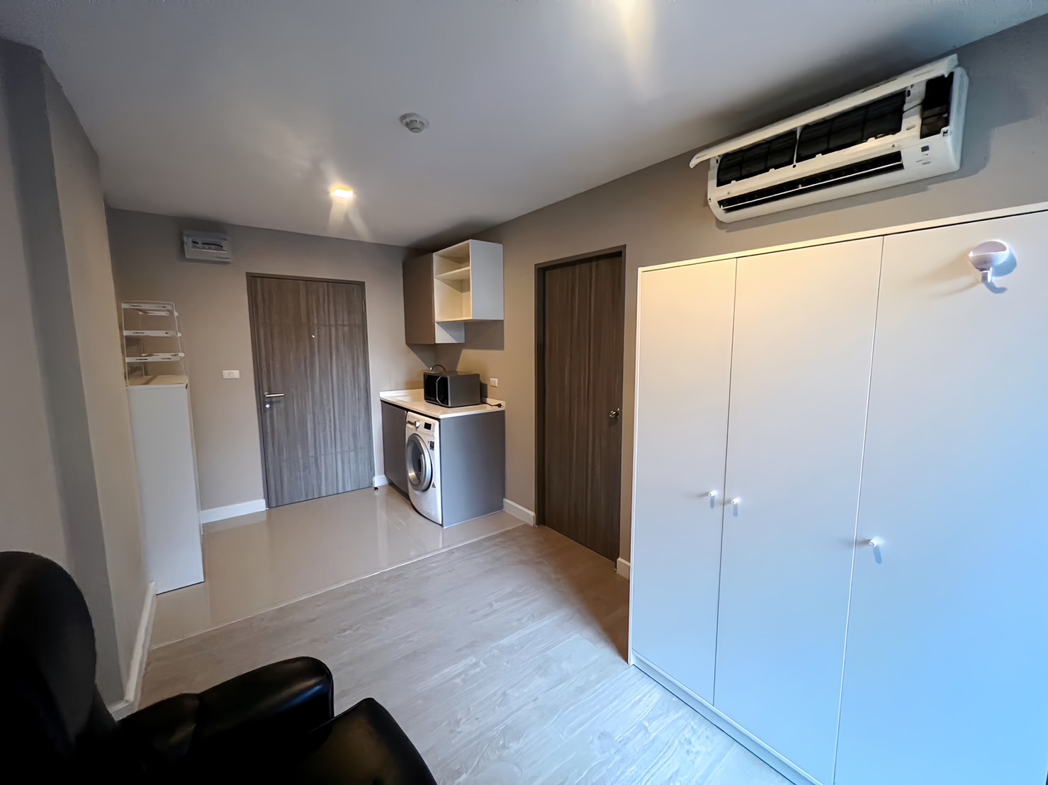 (CSL-251),Metro Luxe Ratchada,MRT Suthisan 550 m.,1 bed 1 bath,28sqm.5FL