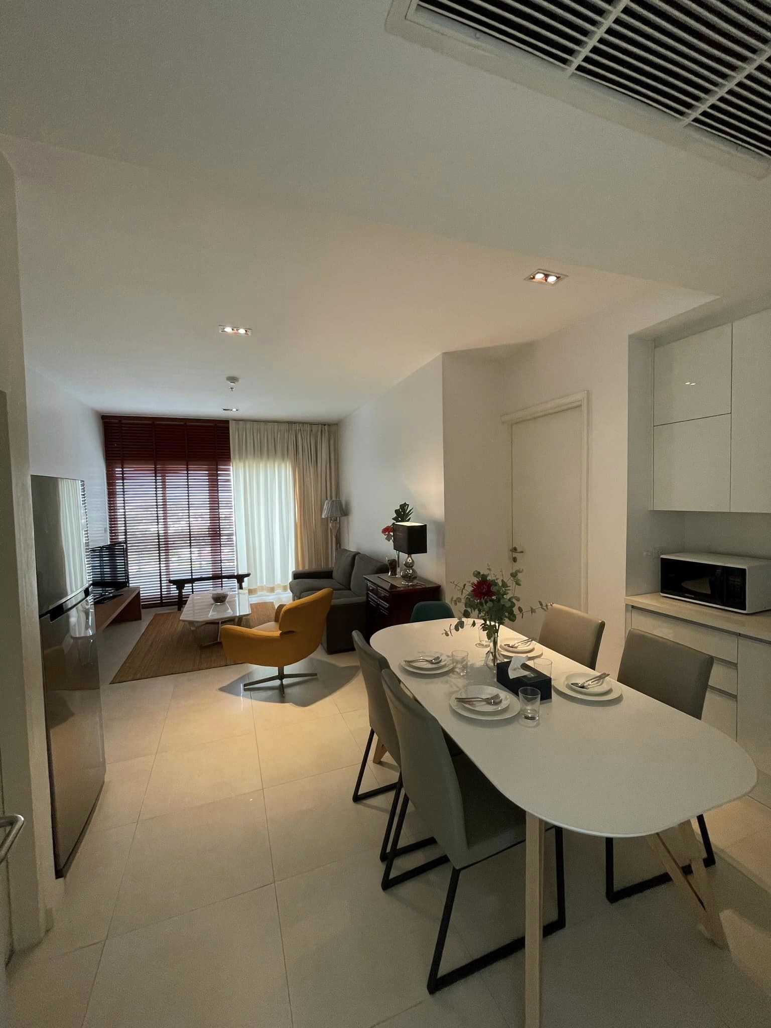 (CRH-924) Rented < The Fourwings Resident, 85.49 sq.m. 2 bed 3 bath 12FL