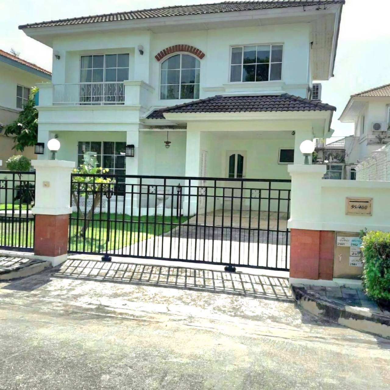 (VRB-01) Manthana Onnut-Wongwan-2, 3 bed,3 bath, 268 sqm. 2 storey house